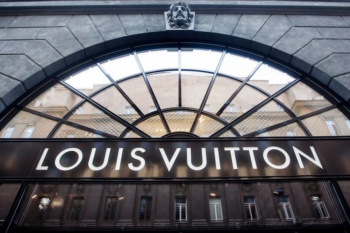 You are currently viewing French luxury group LVMH’s revenue up 28% to €36.7 bn in H1 2022